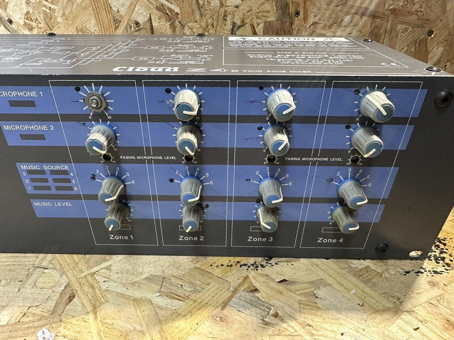 Cloud - Z4MK4EK - 4 Zone Rack Mount Venue Mixer