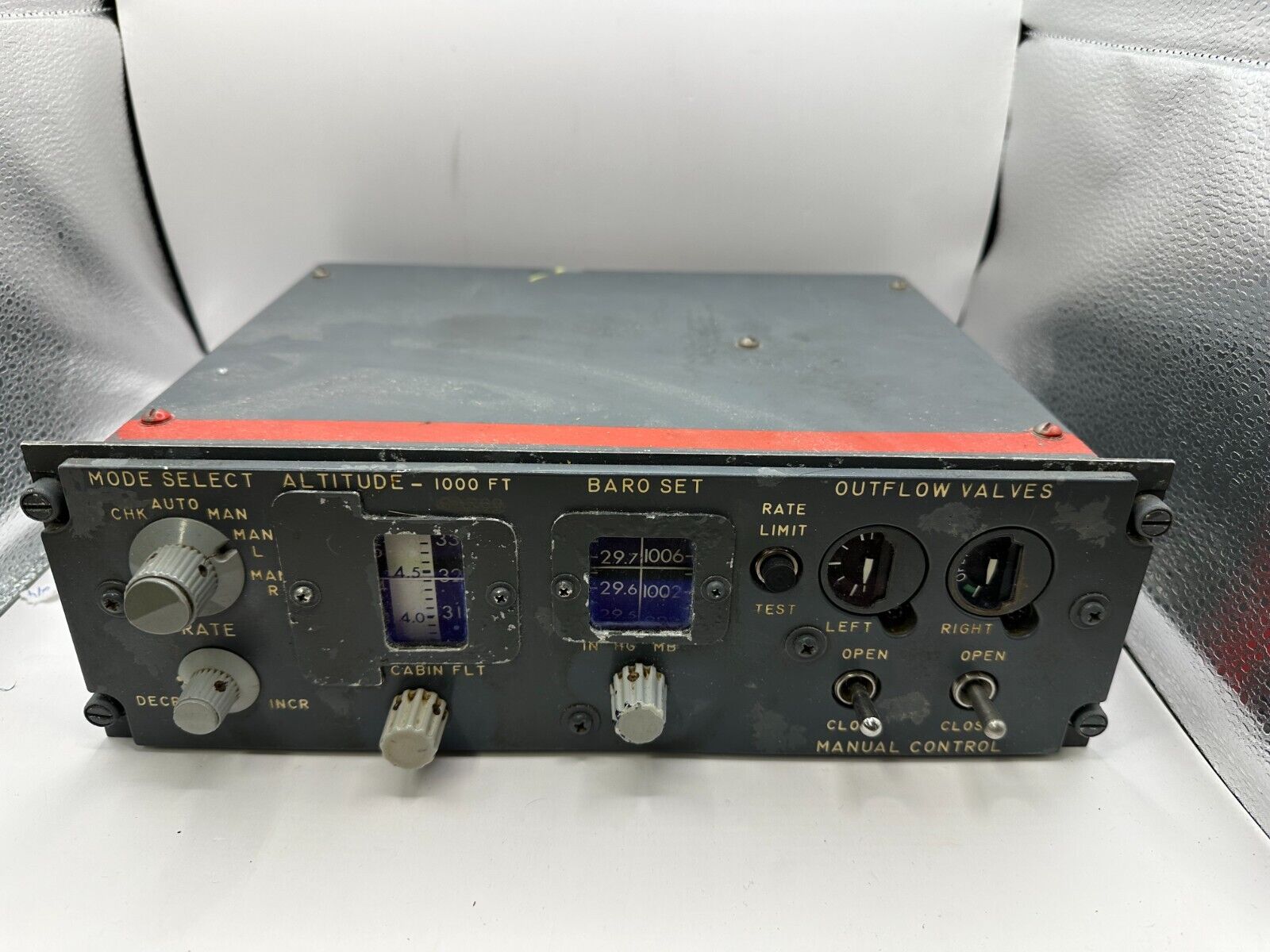 Hamilton Standard Panel Cabin Pressurization Selector P/N 7102985